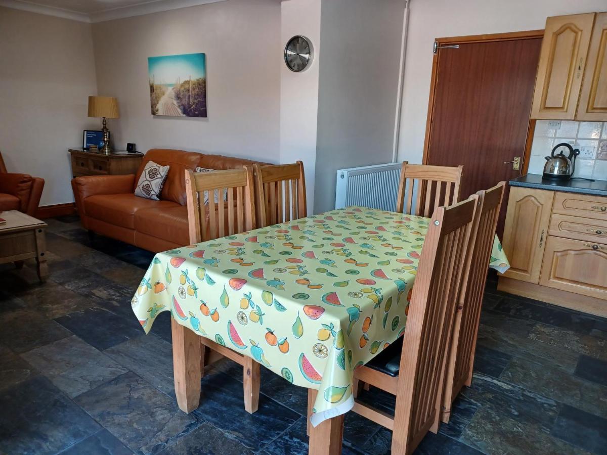 Dunroaming Cottage Pendine Eksteriør billede